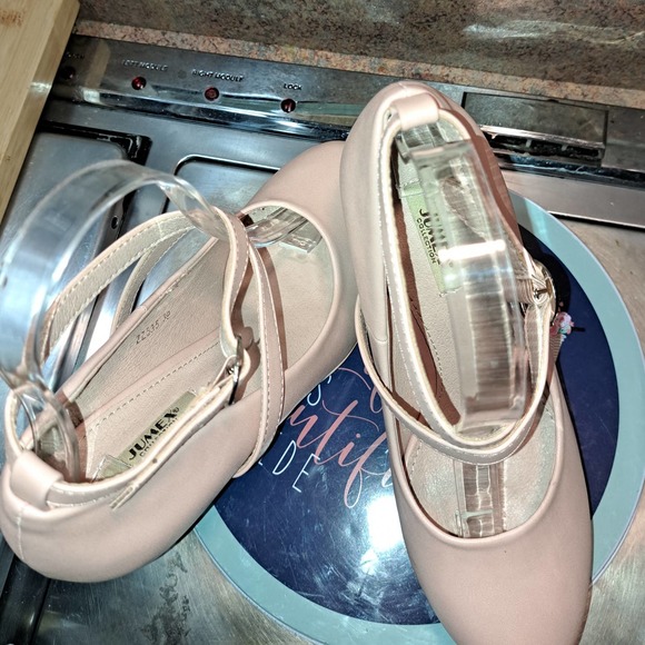 Beautiful 4 inch Nude Color ankle strap beauties - SZ 8 - Picture 7 of 10